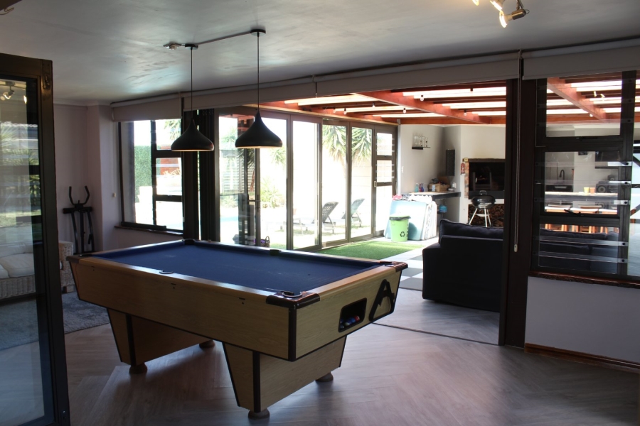 4 Bedroom Property for Sale in Rouxville Western Cape